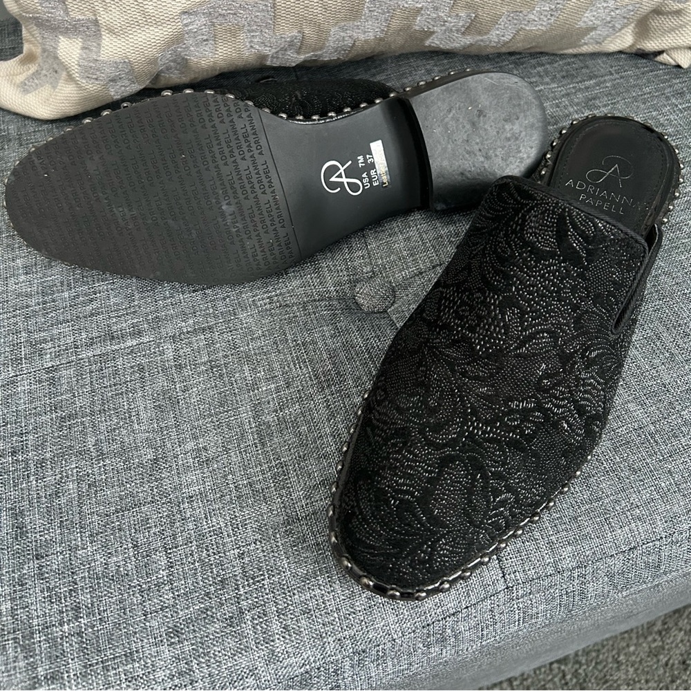 Adrianna Papell black slides - Picture 4 of 5